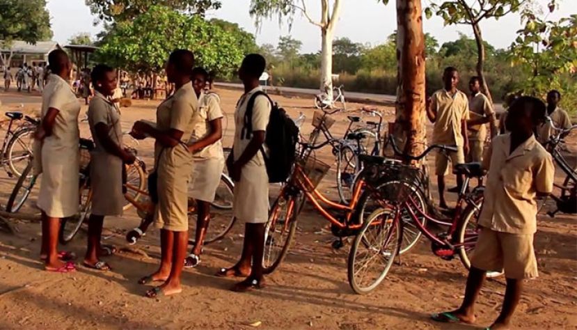 Bénin : vers une militarisation des lycées et collèges pour la tenue des classes?