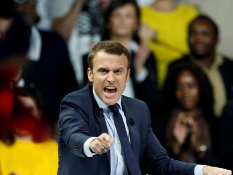 Macron s&#039;attaque aux femmes africaines.