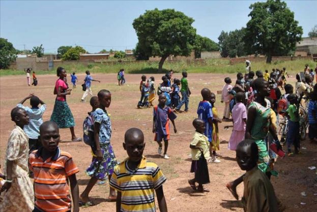 Burkina Faso : plusieurs écoles fermées après un message de menace de mort dans une ville dans l’est du pays